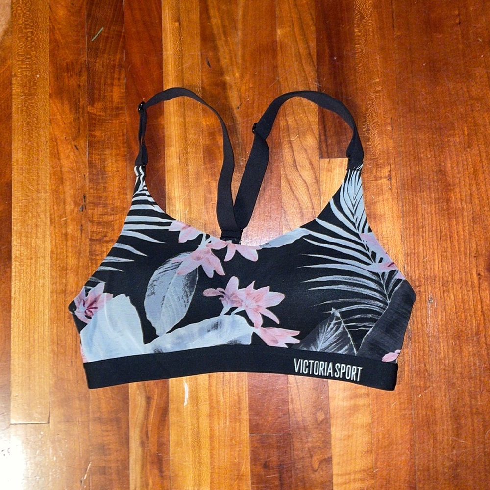 Victoria Sport by Victoria’s Secret Lightweight Sports Bra SZ 32B VGUC